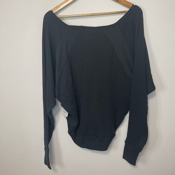 Free People Santa Clara Thermal XS Black Waffle Knit Oversized Batwing V Neck - Picture 4 of 7